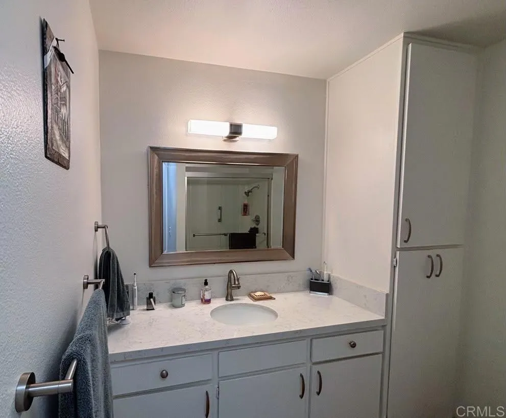 https://cdn.realtyfeed.com/cdn/127/306702180/643e5ace0ad13881fdf6d084b400b5f6.webp