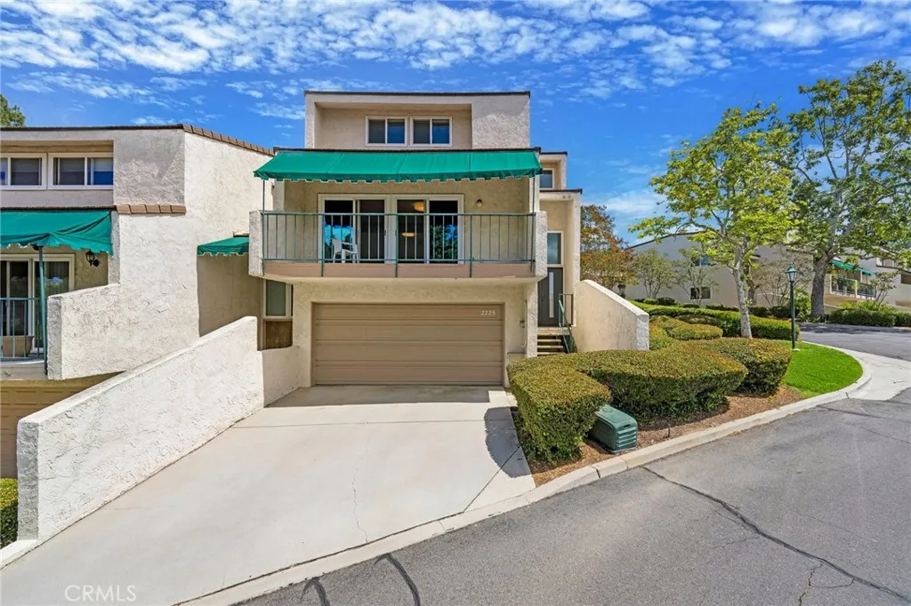 Fullerton, CA 92831