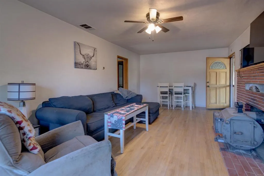 https://cdn.realtyfeed.com/cdn/127/306702234/913276c552df8464bda480940594646b.webp