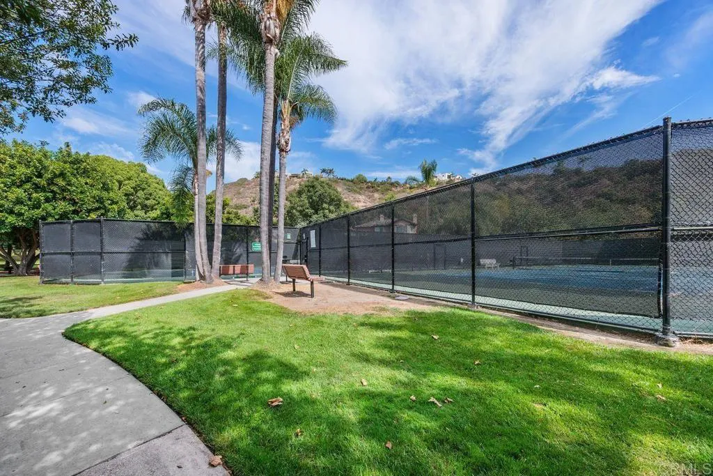https://cdn.realtyfeed.com/cdn/127/306702242/812a13f514aedbb51e26f6e9b785519d.webp