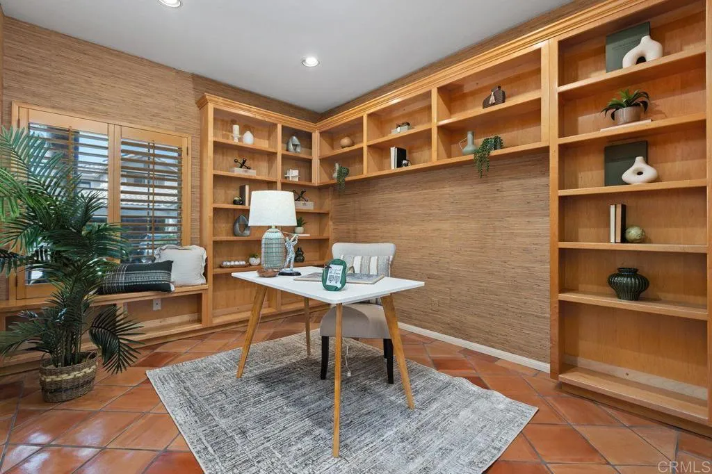 https://cdn.realtyfeed.com/cdn/127/306702242/987780f93a46ae21feea0099d3bafc17.webp