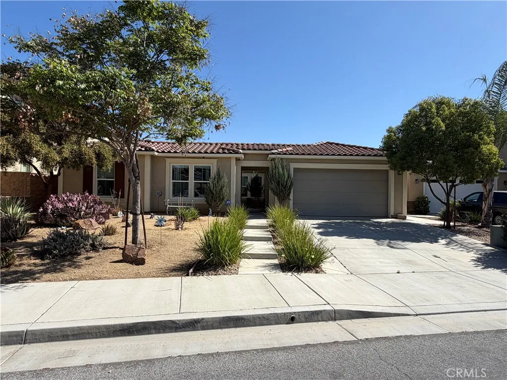 Menifee, CA 92585