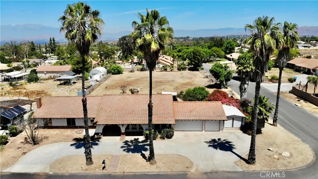 17652 Calle Del Corral, Riverside, CA, 92504