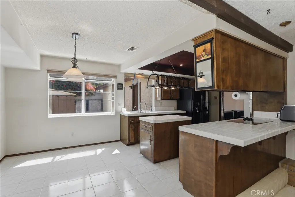 17652 Calle Del Corral, Riverside, CA, 92504