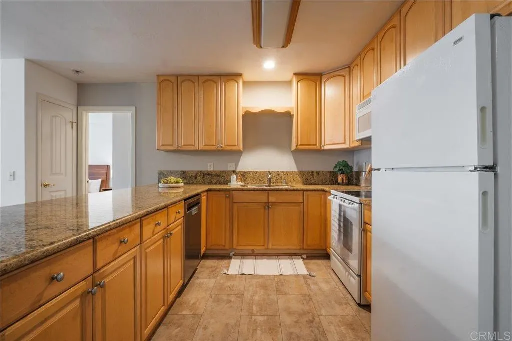 Photo #10: NDP2603966 Listing: Photo #10