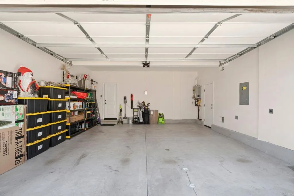https://cdn.realtyfeed.com/cdn/127/306702309/7f497694eb27f8d68f844cdb651fc08c.webp