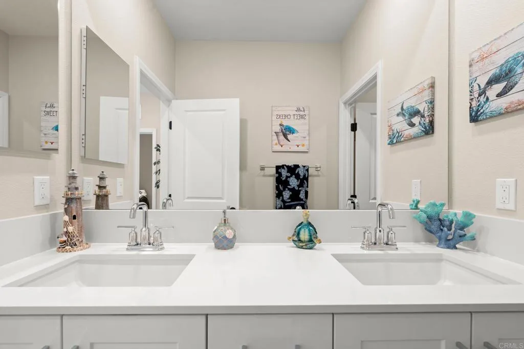 https://cdn.realtyfeed.com/cdn/127/306702309/9f52e9b00520950b179651a846832de8.webp