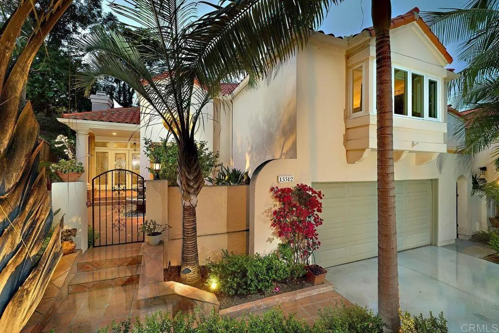 2071 Pearl Street, Encinitas, CA, 92024