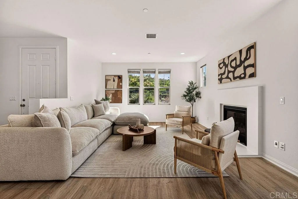 Photo #3: NDP2603965 Listing: Photo #3