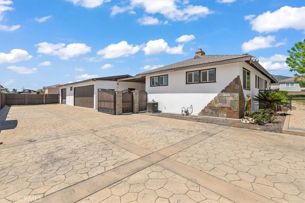 6112 Maloof Avenue, Fontana, CA, 92336