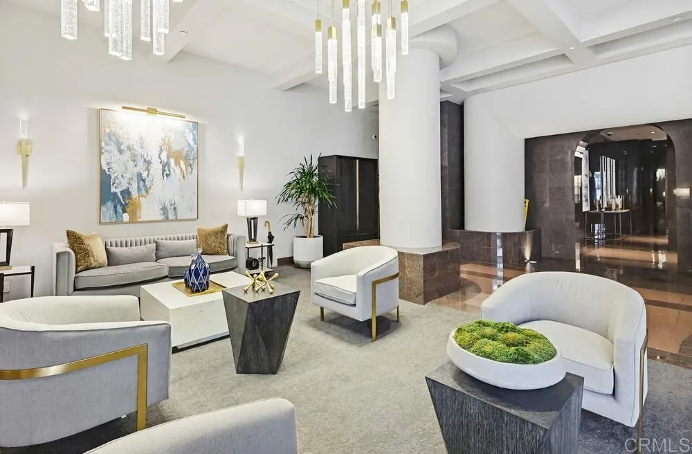 https://cdn.realtyfeed.com/cdn/127/306702429/53fd1e227b1d1684309b3b61999f0934.webp