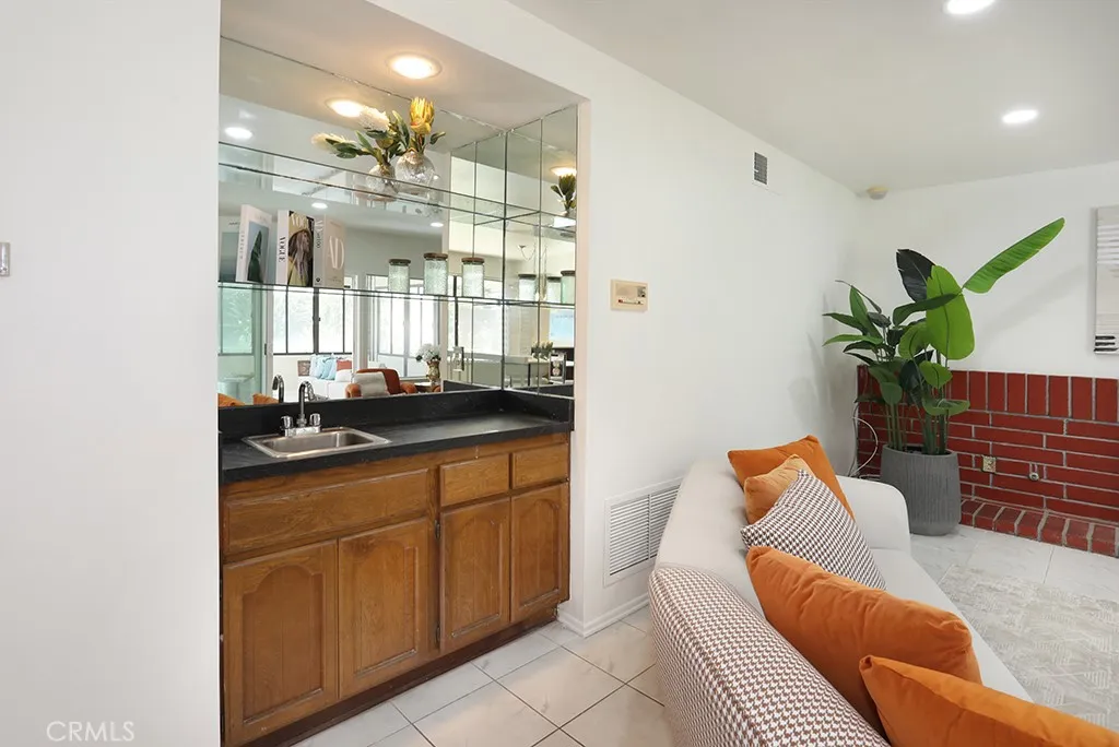 9888 Hamilton, Fountain Valley, CA, 92708