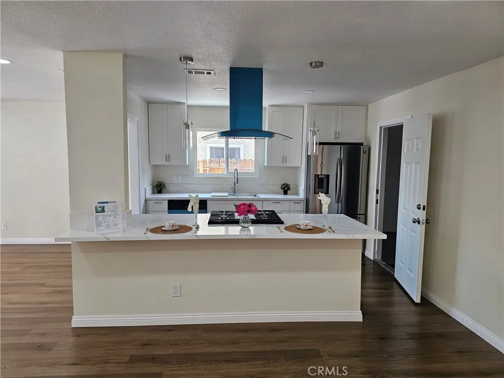 1072 Amber, Lake Elsinore, CA 92530 - Photo 3 of 13, Lake Elsinore, CA