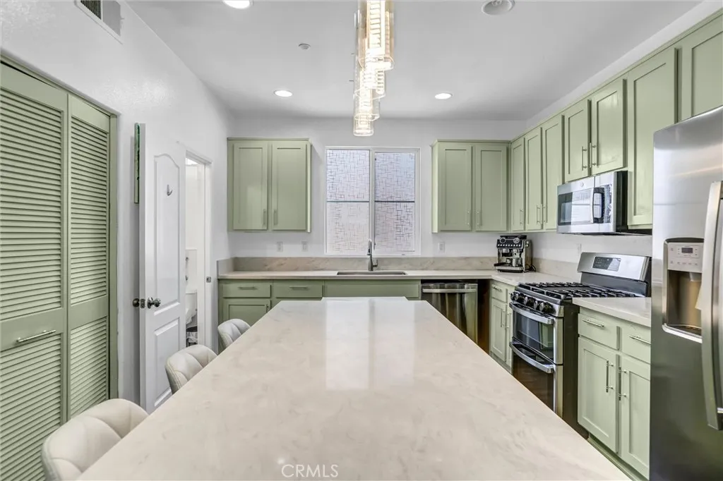 Photo #12: SW26088334 Listing: Photo #12