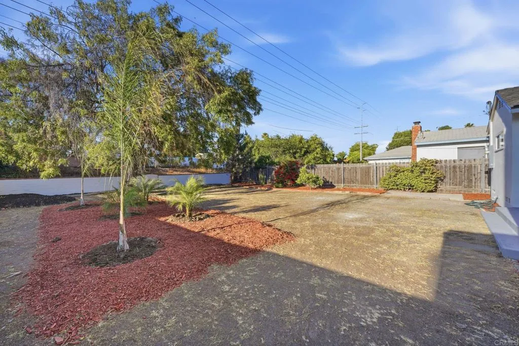 https://cdn.realtyfeed.com/cdn/127/306702506/4a13a96f57b5a579d1a61abf3ffda215.webp