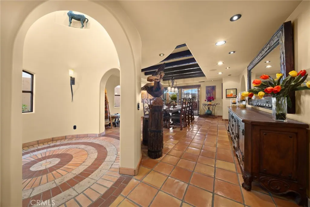 https://cdn.realtyfeed.com/cdn/127/306702508/0acd6b3a000cd0529a07a340c01c44c6.webp