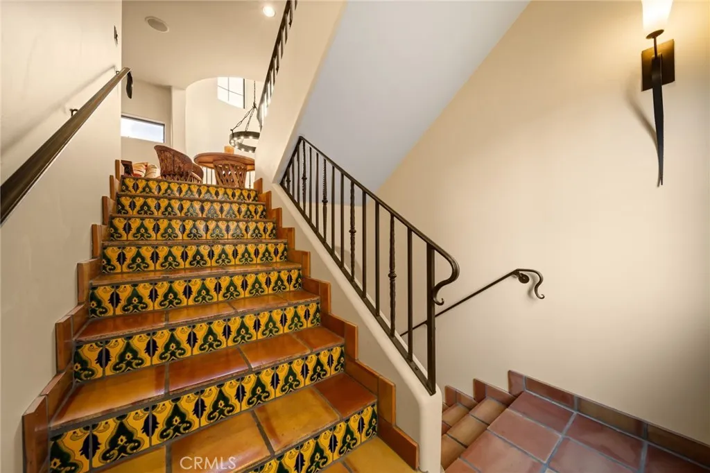 https://cdn.realtyfeed.com/cdn/127/306702508/1bbd0384fafa231bcfa84de97dd51b88.webp