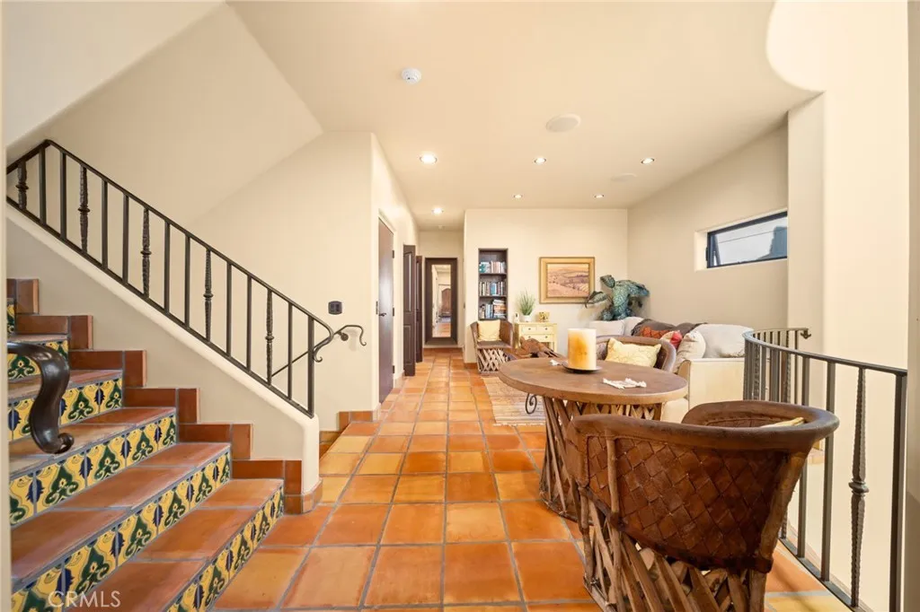 https://cdn.realtyfeed.com/cdn/127/306702508/2a64173d37af57a5cc3965e725dc63c8.webp
