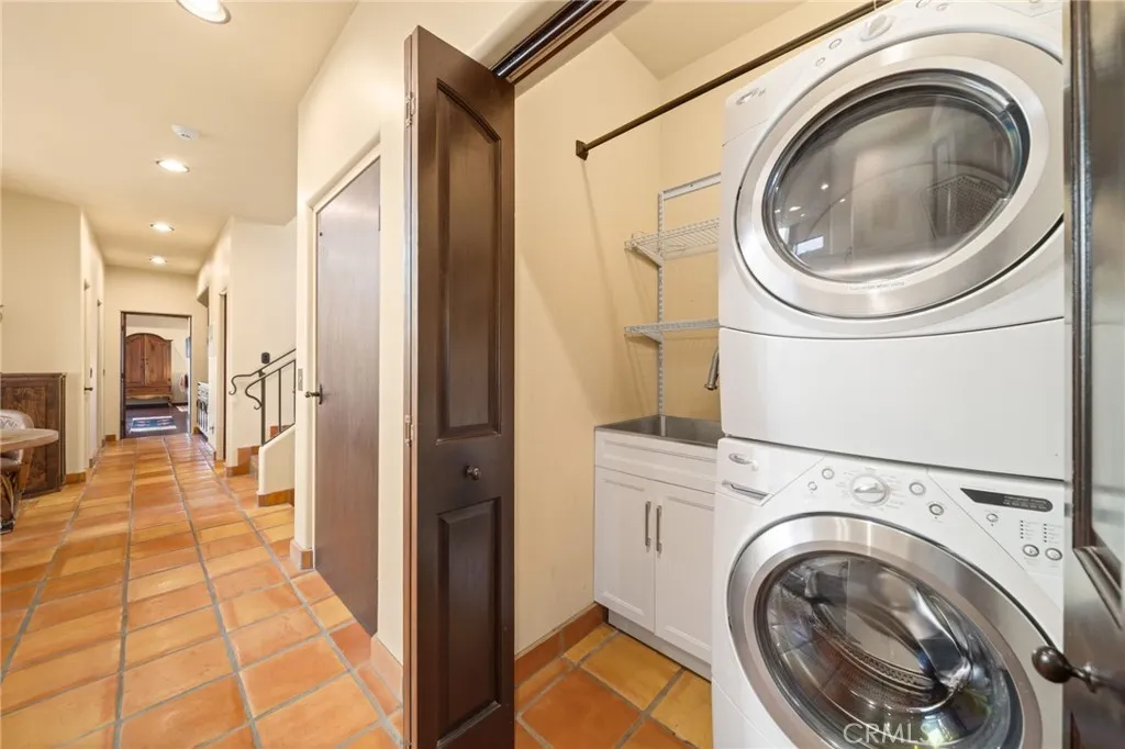 https://cdn.realtyfeed.com/cdn/127/306702508/97624a782639aaff7fd7bbd244352324.webp