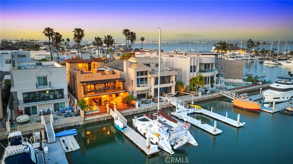 Coronado, CA 92118