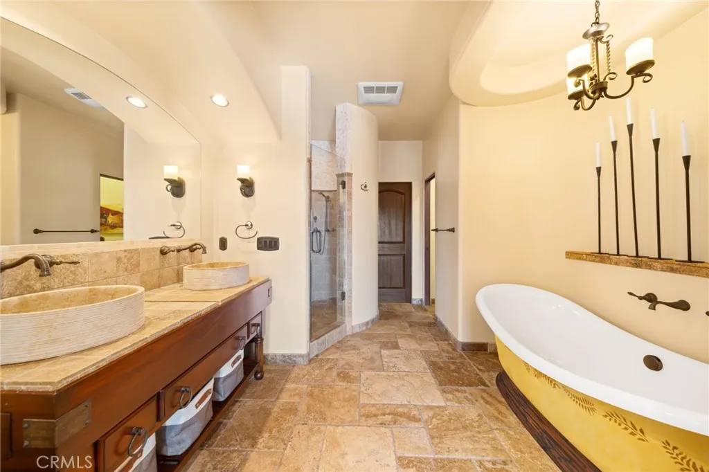 https://cdn.realtyfeed.com/cdn/127/306702508/efb017ffe557638ec1b3973e9084a535.webp