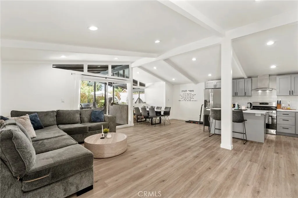 6413 Wystone Avenue, Reseda, CA, 91335