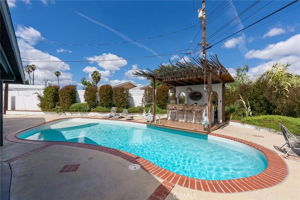 6413 Wystone Avenue, Reseda, CA, 91335