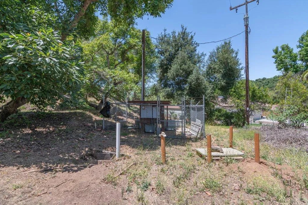 https://cdn.realtyfeed.com/cdn/127/306702574/330c2f2418978d884a5780b97e56d51d.webp