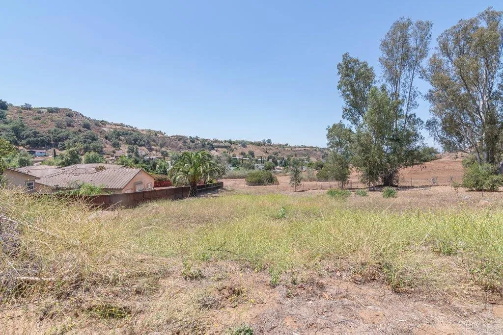 https://cdn.realtyfeed.com/cdn/127/306702574/dc3ce85b31143fa878ad4fd661164c69.webp