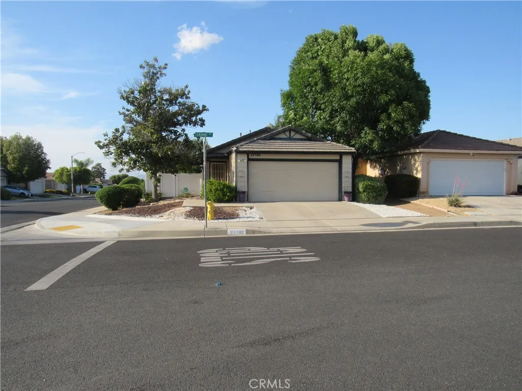 Menifee, CA 92585