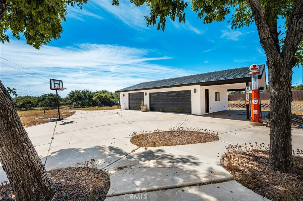 7788 Columbine, Oak Hills, CA, 92344