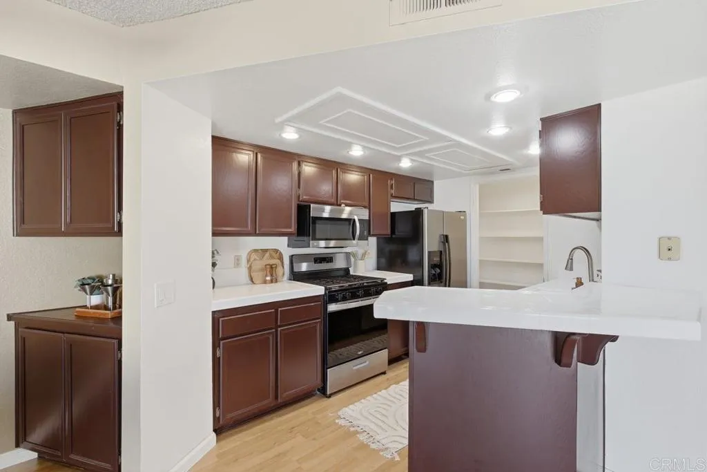 https://cdn.realtyfeed.com/cdn/127/306702622/e90df20558601e642452310256fe4754.webp