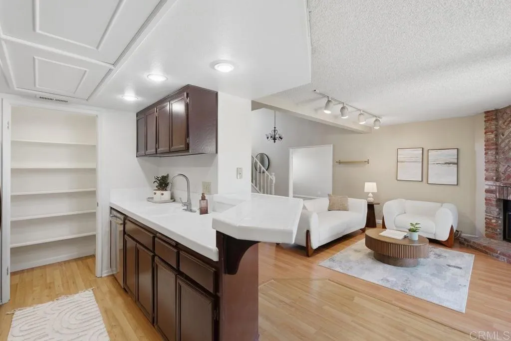 https://cdn.realtyfeed.com/cdn/127/306702622/f4e247c0ecd554c5a2e3637f6033c664.webp