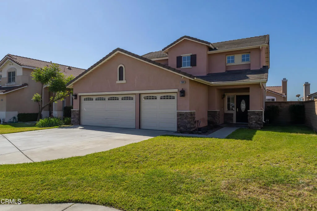 327 D Street, Ramona, CA, 92065