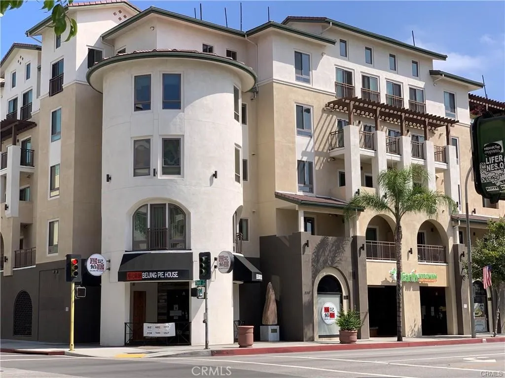 6907 Noble, Van Nuys, CA, 91405