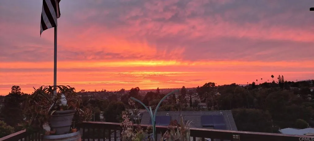 Vista, CA 92084