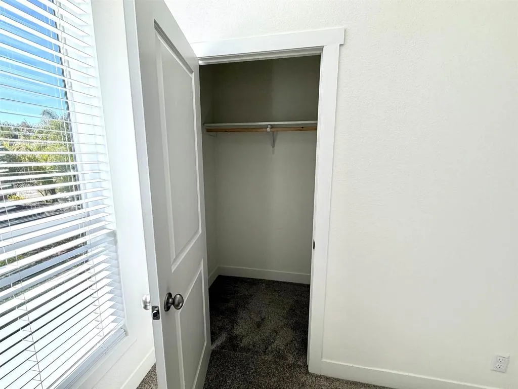 https://cdn.realtyfeed.com/cdn/127/306702733/324fb62db85cc07bee70c02125dfb1a7.webp