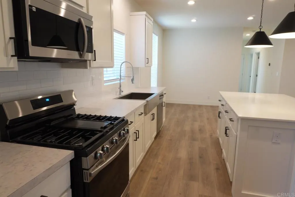 https://cdn.realtyfeed.com/cdn/127/306702733/50145946c337666398ec3ff17643732d.webp