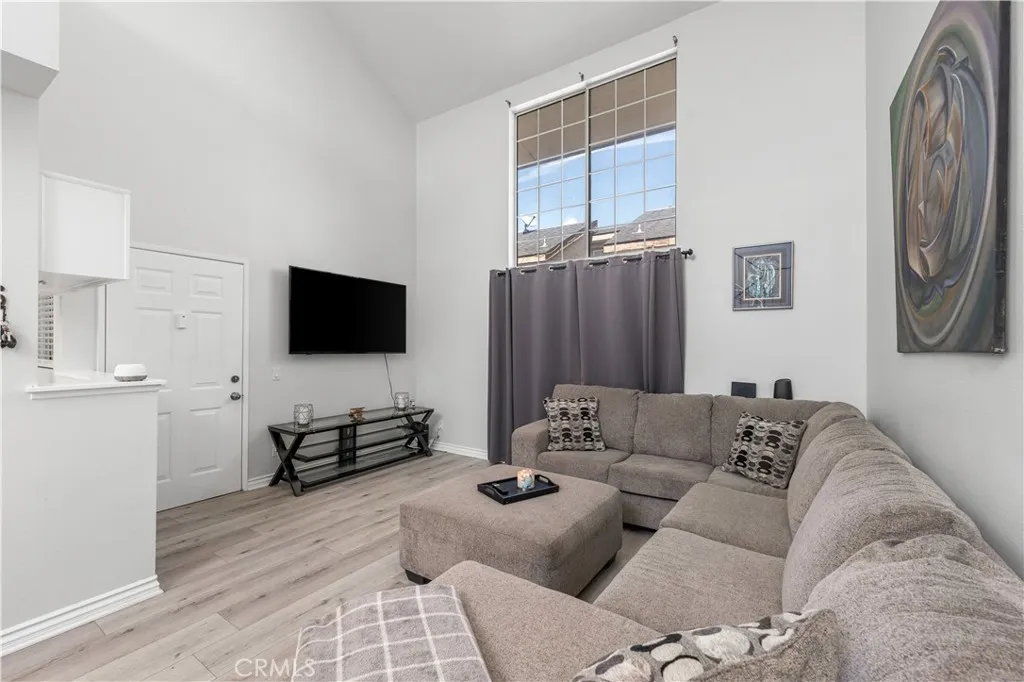 11150 Glenoaks UNIT 38, Pacoima, CA, 91331