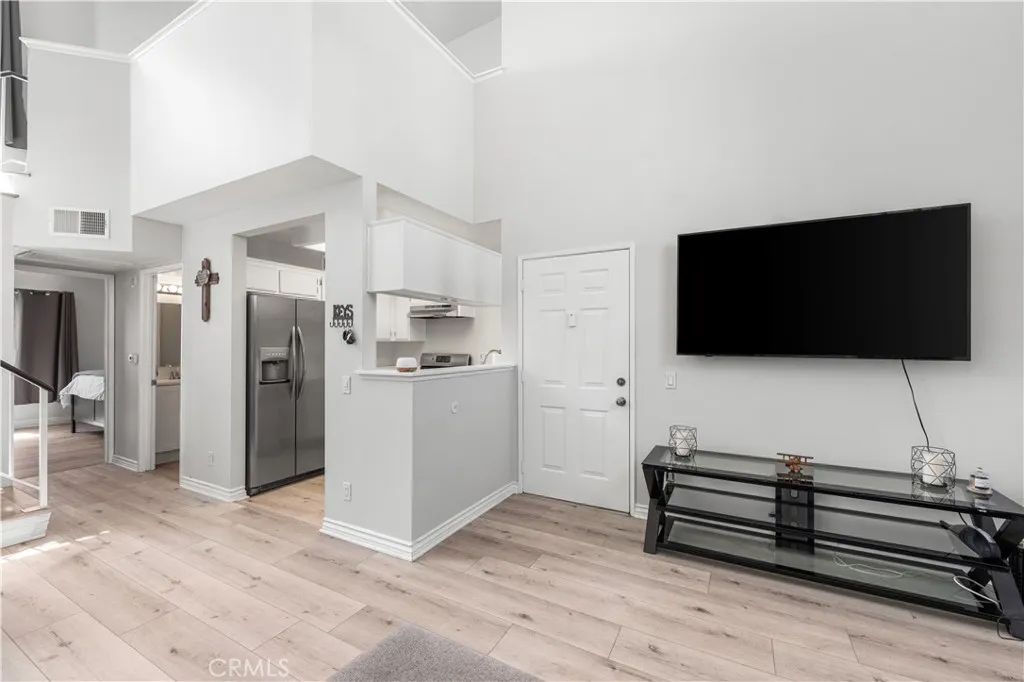 11150 Glenoaks UNIT 38, Pacoima, CA, 91331