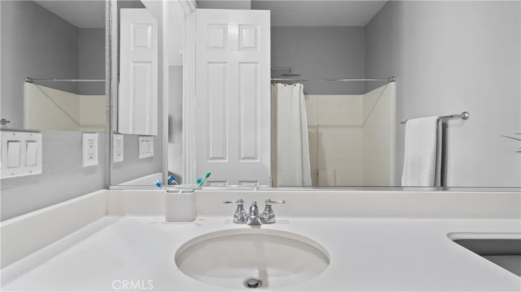 https://cdn.realtyfeed.com/cdn/127/306702812/8f212fe5ea360aa624c225fae1fb59a8.webp