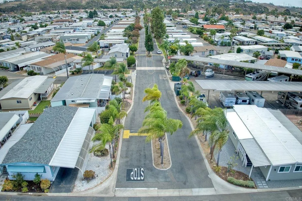 https://cdn.realtyfeed.com/cdn/127/306702831/2f81526789924ca9e99d61fdbaca3457.webp