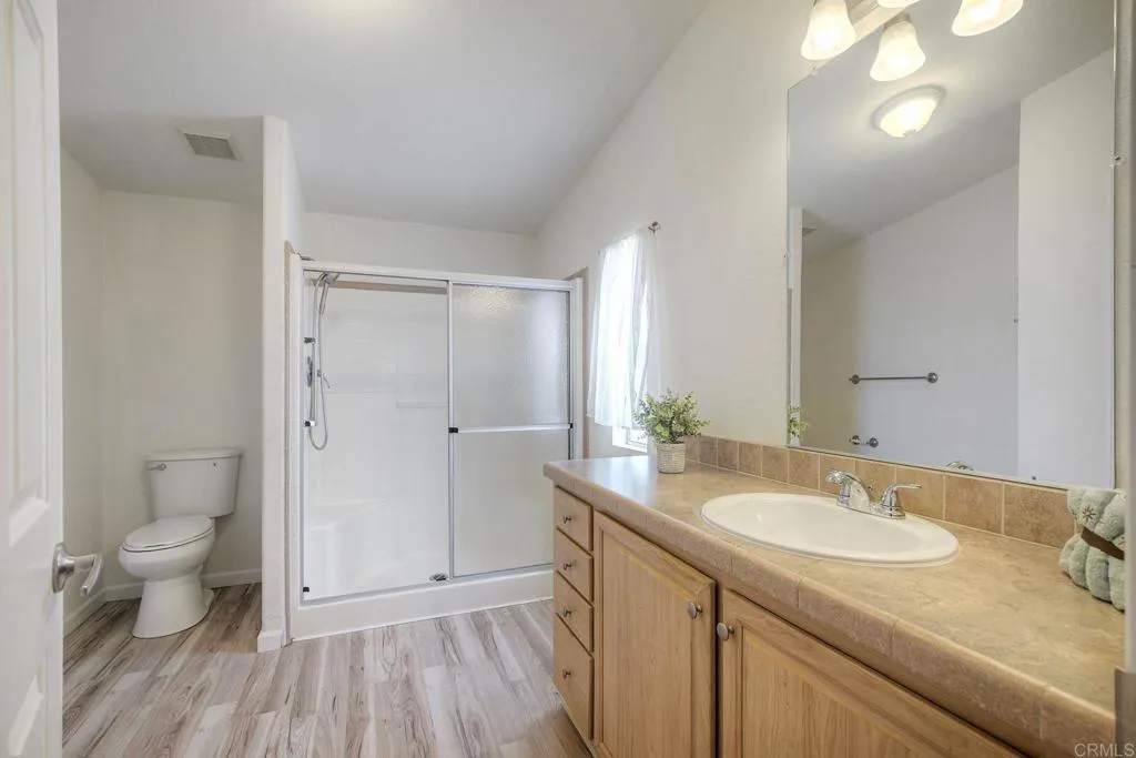 https://cdn.realtyfeed.com/cdn/127/306702831/52a969a9424831bdec97f499e9a3bcd8.webp