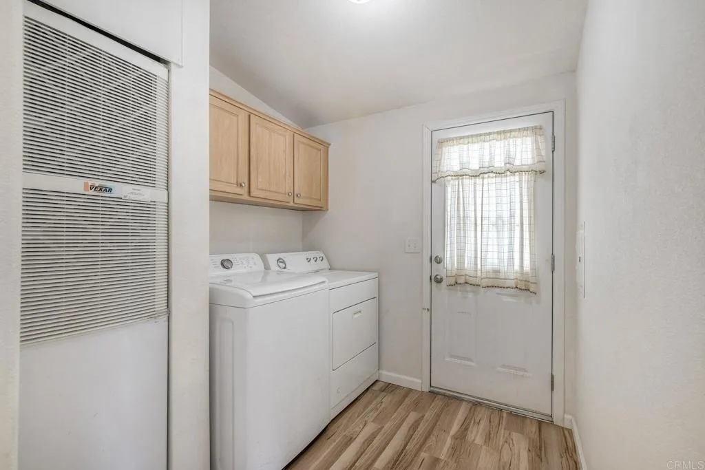 https://cdn.realtyfeed.com/cdn/127/306702831/8fb02bf93b73bd0307bf9bbe52fe27ea.webp