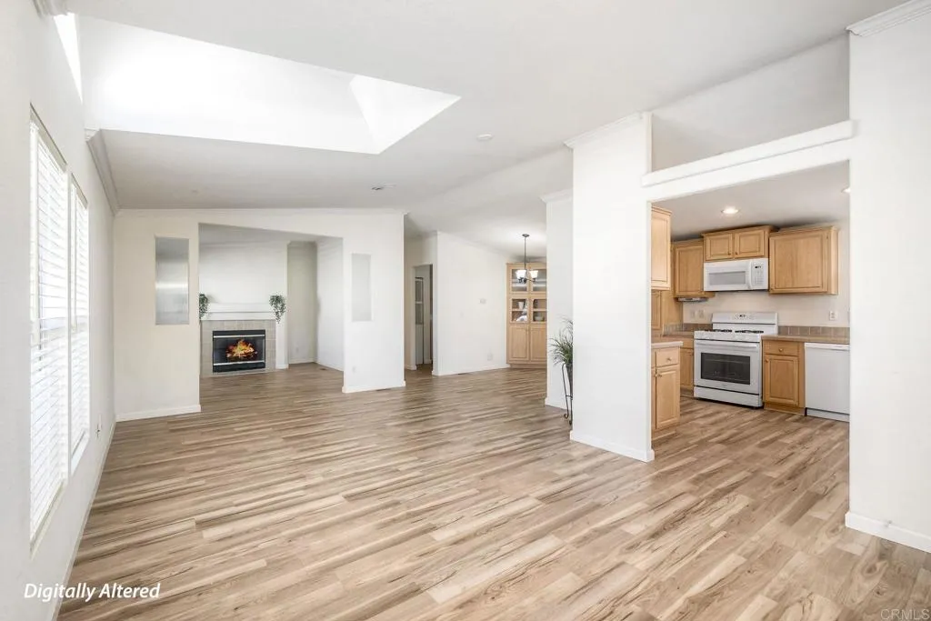 https://cdn.realtyfeed.com/cdn/127/306702831/e951c3ddbaaae3392620b278d8c4b720.webp