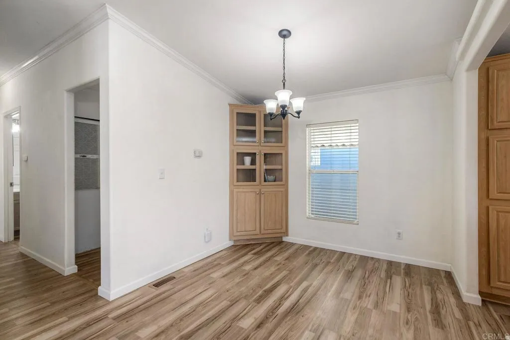 https://cdn.realtyfeed.com/cdn/127/306702831/f71f8154e0a2aebc68c0287efa6e7074.webp