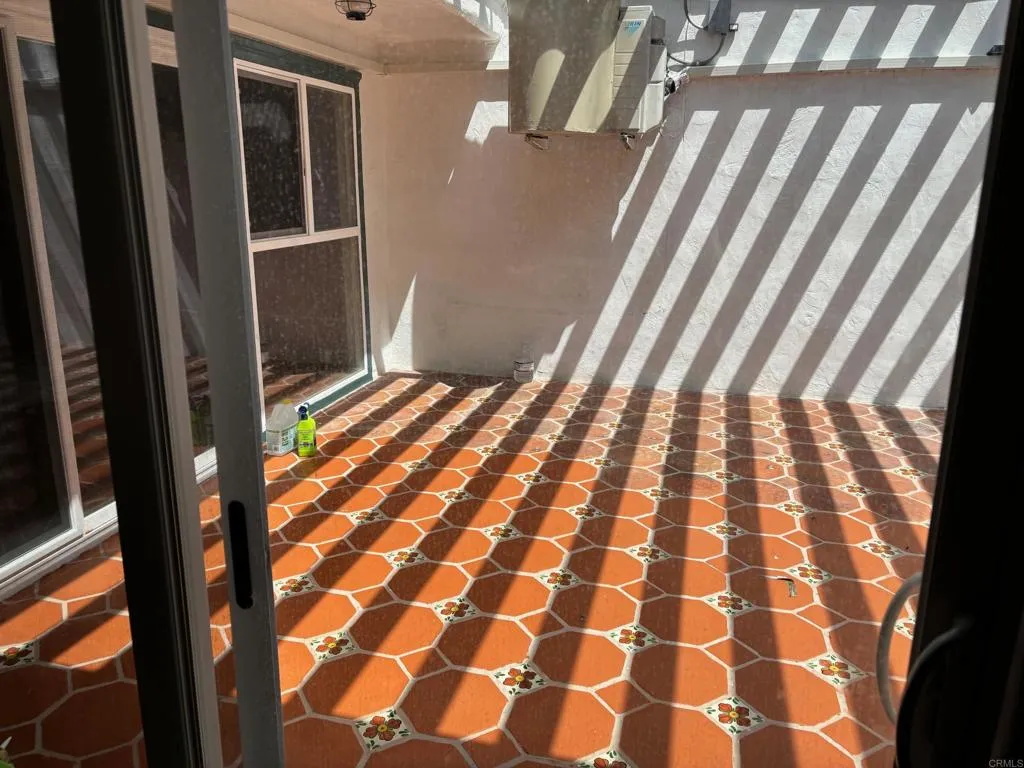 https://cdn.realtyfeed.com/cdn/127/306702832/20a677aadaa2825978585f01bcf002b5.webp