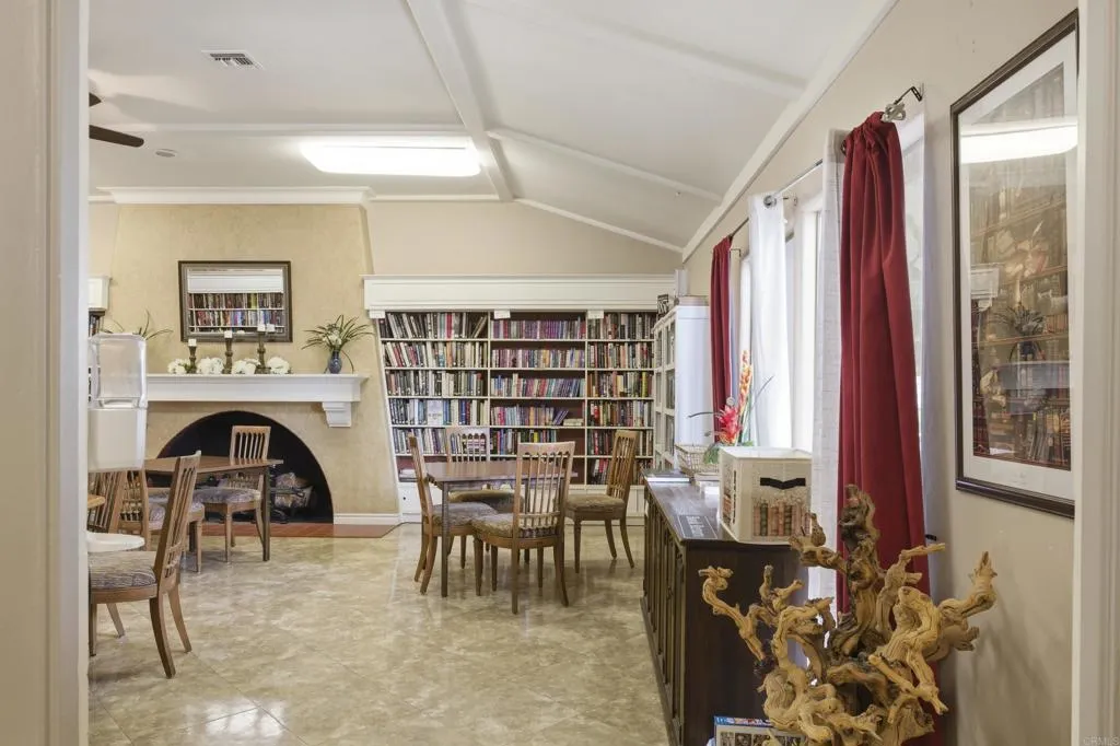 https://cdn.realtyfeed.com/cdn/127/306702832/5ba359290b3c68b5566e85aa195735d8.webp