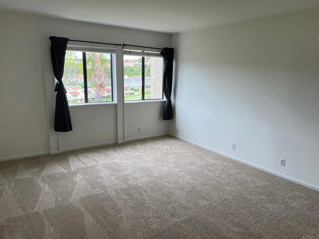 2625 Pirineos Way UNIT 323, Carlsbad, CA, 92009