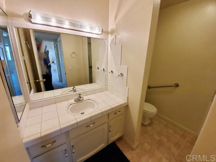 2625 Pirineos Way UNIT 323, Carlsbad, CA, 92009